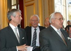 Photo : J-C. Narcy et le Pr�sident du S�nat - � S�nat