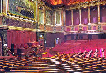 Salle des séances de l'Assemblée Nationale (1871 à 1875), construite dans le château de Versailles (aile Sud)