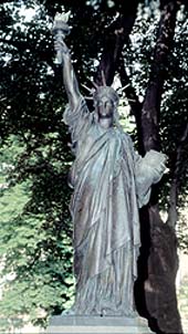 Statue de la Liberté du jardin du Luxembourg