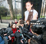 illustration : photos de du dévoilement de la photo d'Ingrid Betancourt ©sénat