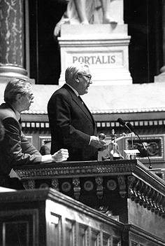 Christian Poncelet à la tribune du Sénat
