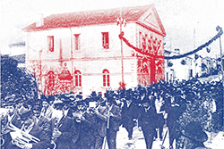 D'après Saint Porchaire. Voyage de M. Combes. Le départ de la mairie" carte postale , 790 3, fonds Lefébure.