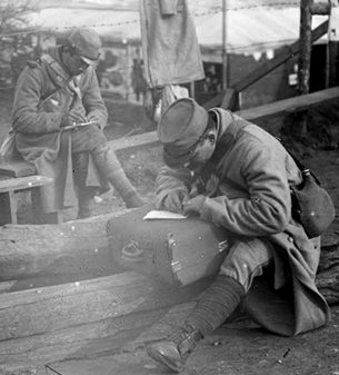 ECPAD - SPA 10 W 761 - Sewen, près du cinéma - la lettre du permissionnaire. - 06/04/1917 - Ridel, Jacques