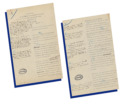 Projet de loi sur la séparation des Églises et de lÉtat, pages du texte dactylographié annotées par Émile Combes, 1904, Archives départementales de la Carente-Maritime, 13 J 22