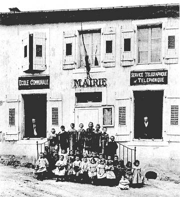 Mairie-écolenet.jpg (49370 octets)