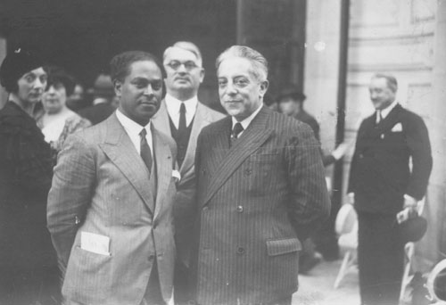 Gaston MONNERVILLE, depute, et Max ISRAEL