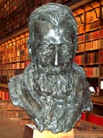 Buste dans l'annexe de la bibliothèque du Sénat
