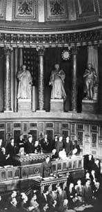 L’Assemblée consultative provisoire célèbre la victoire, le 15 mai 1945