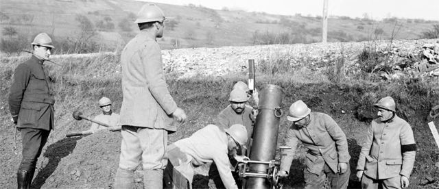ECPAD - SPA 3 J 170 - Verdun. Exercices de canon de tranchées. - 03/02/1916 - Dangereux, Georges